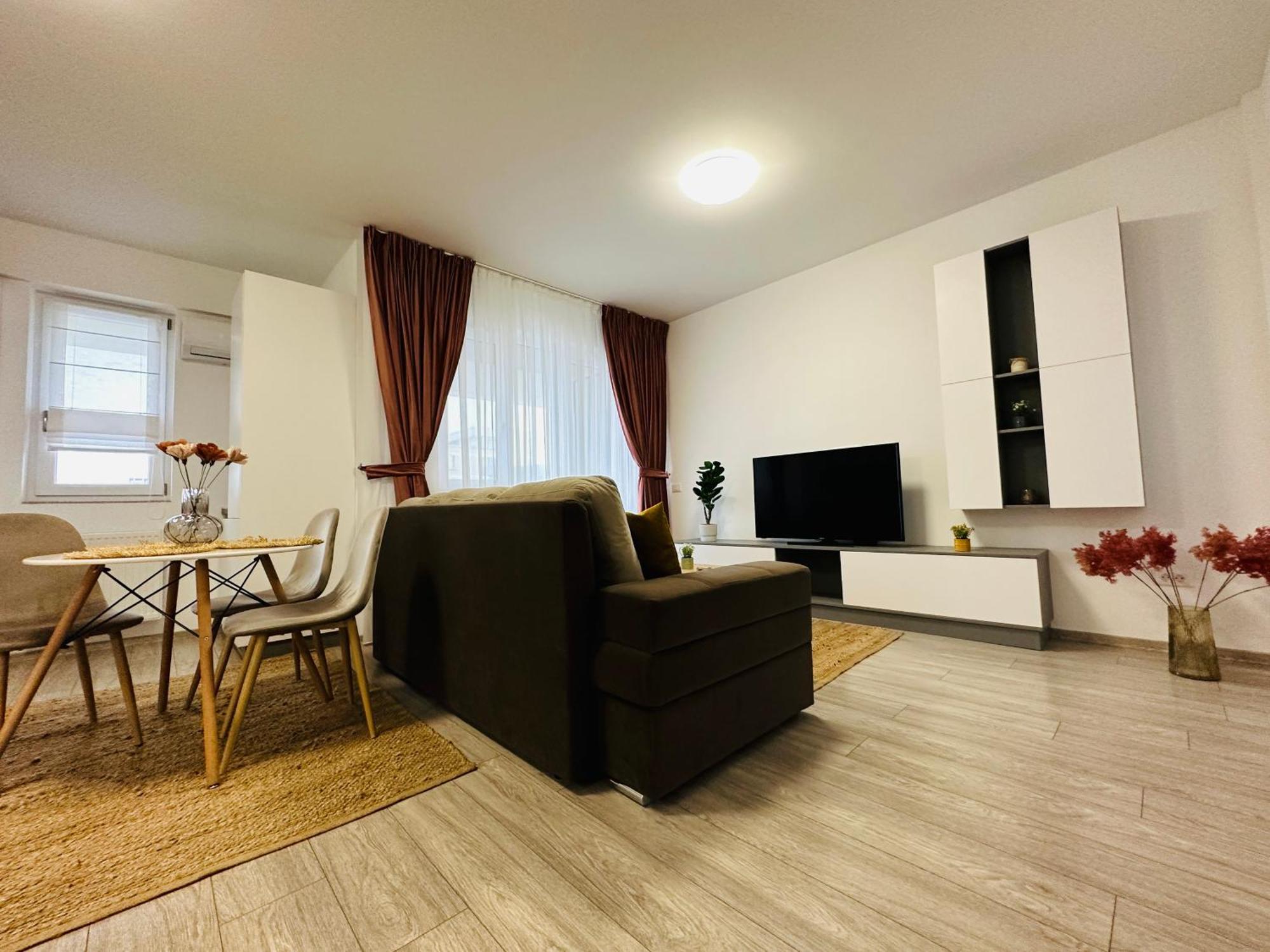Palas Retreat - Q Residence Iasi Bagian luar foto